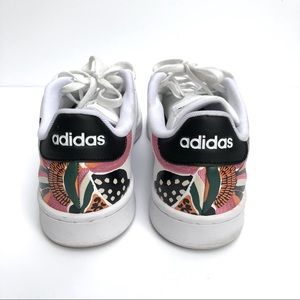Adidas Advantage Sneakers